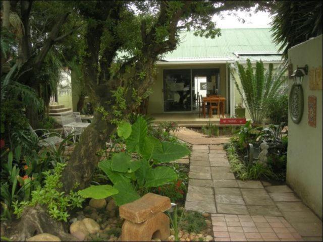 Stay-A-While Guesthouse Edenvale Exterior photo